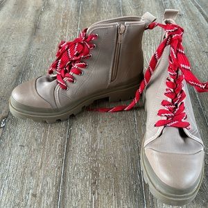 Steve Madden kids combat boots